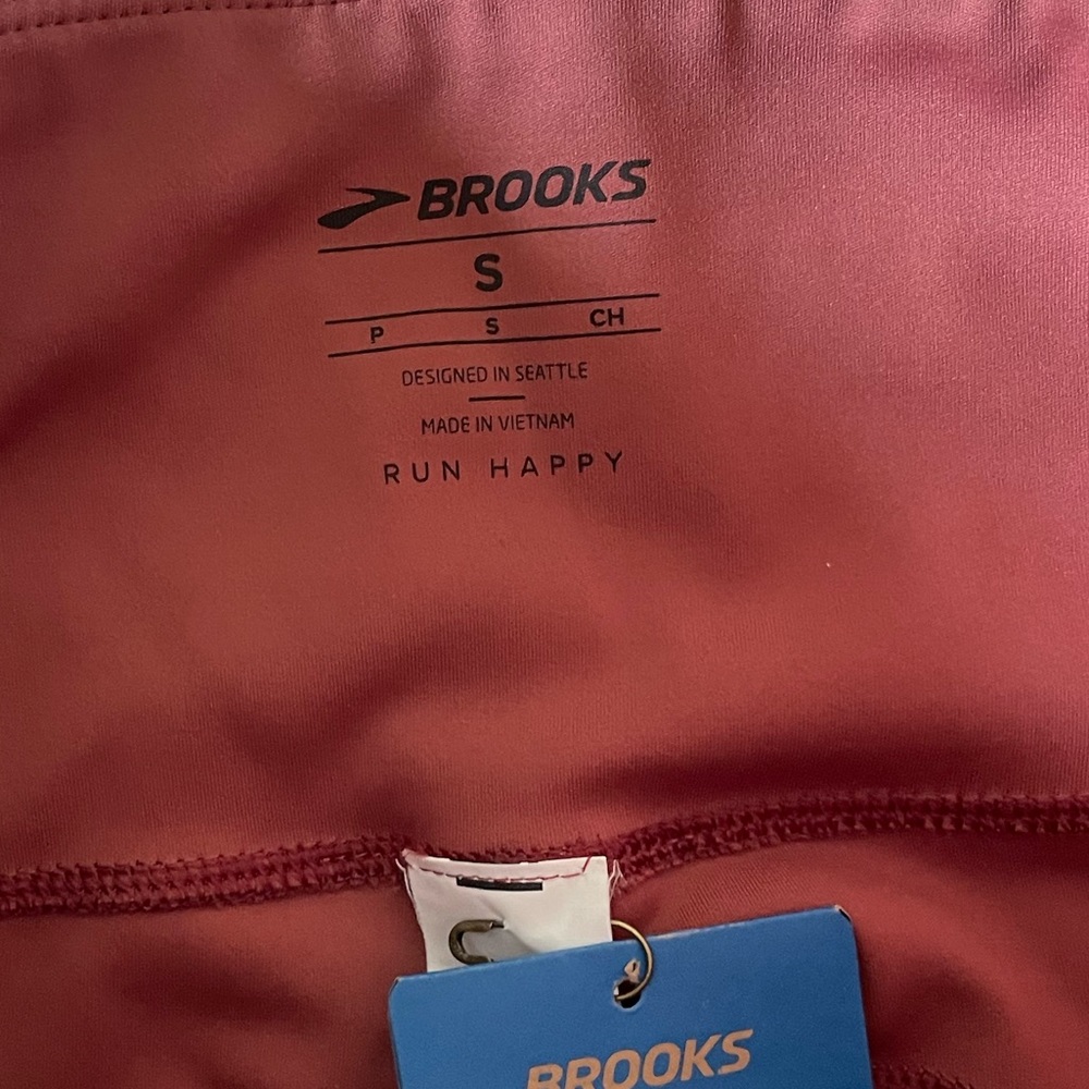 NWT women’s running leggings. Brooks size S - Picture 3 of 8